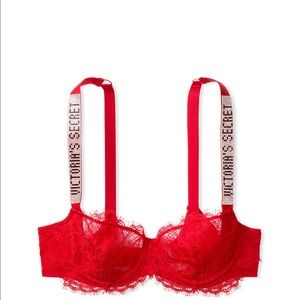 Victoria secret red lace bra 38DDD new with tags
